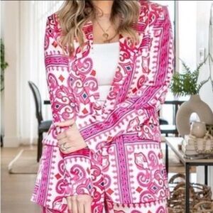 NWT House of Harlow 1960 Fuchsia and White Floral Satin Effect Stunning Blazer